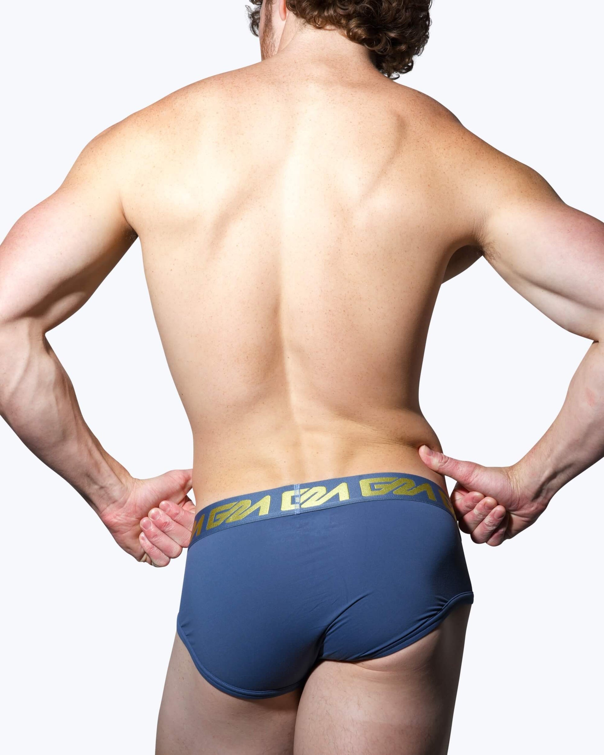 Garçon Cairo Brief